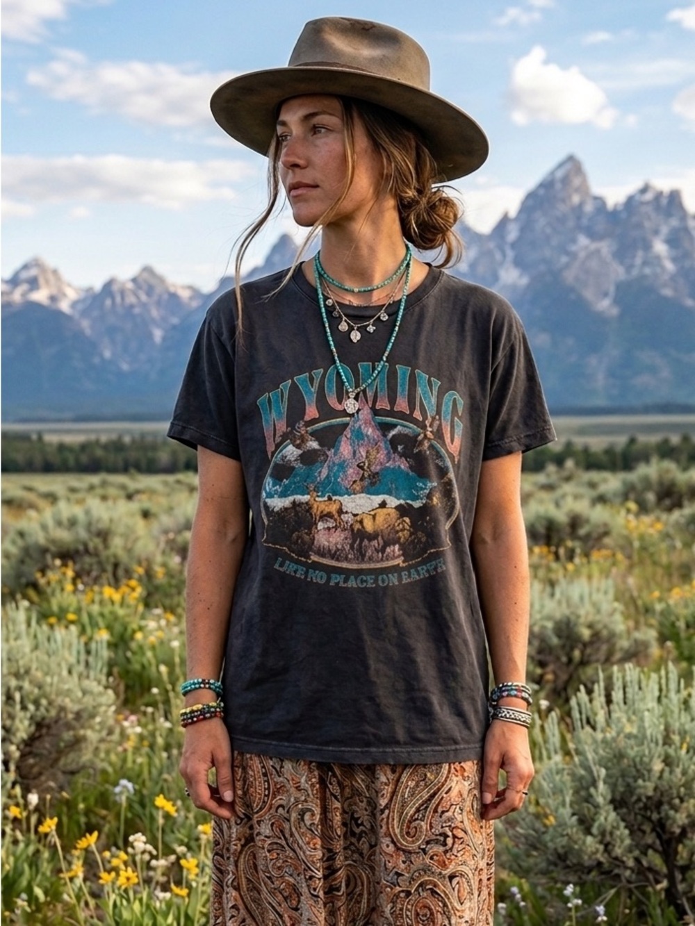 Doe | Women’s Wyoming Graphic Tee Charcoal Black XL